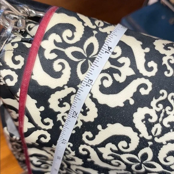 Petunia Pickle Bottom X-Large Messenger Style Diaper Bag-Like New ❤️ - Picture 11 of 11